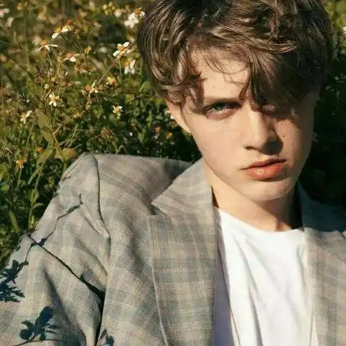 6686体育官网金牌作者Eleanor