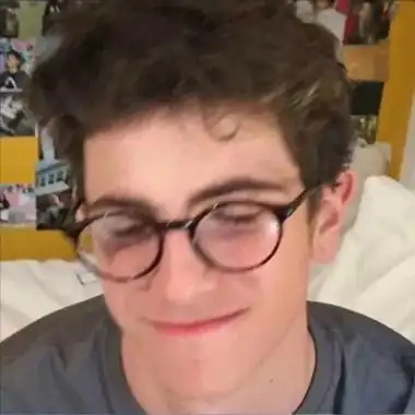 6686体育官网铜牌作者Xenia