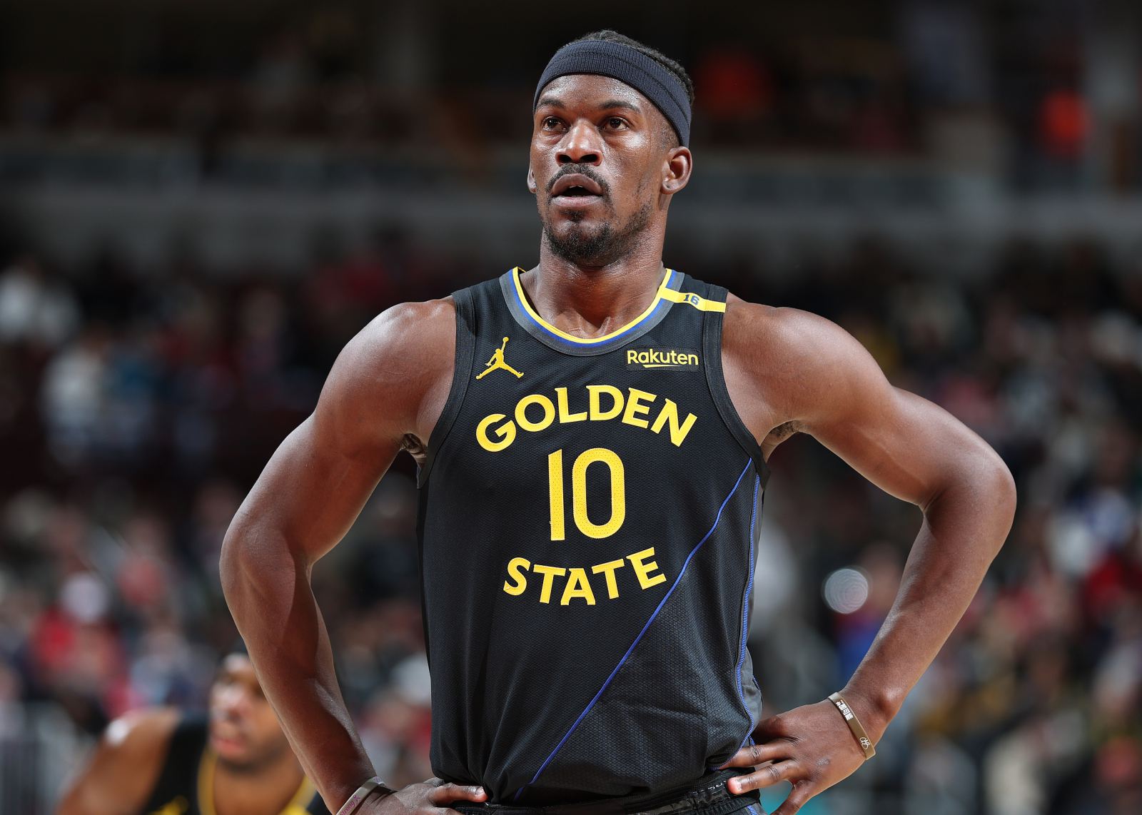 科尔：巴特勒背部酸痛明天出战成疑，追梦也需要观察身体状况